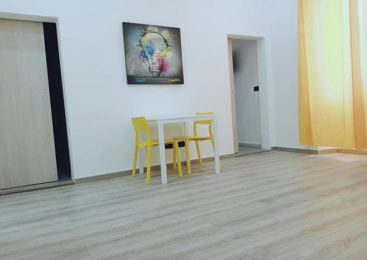 Appartamento Nuovo A 1 Minuto Dal Porto 리보르노 외부 사진